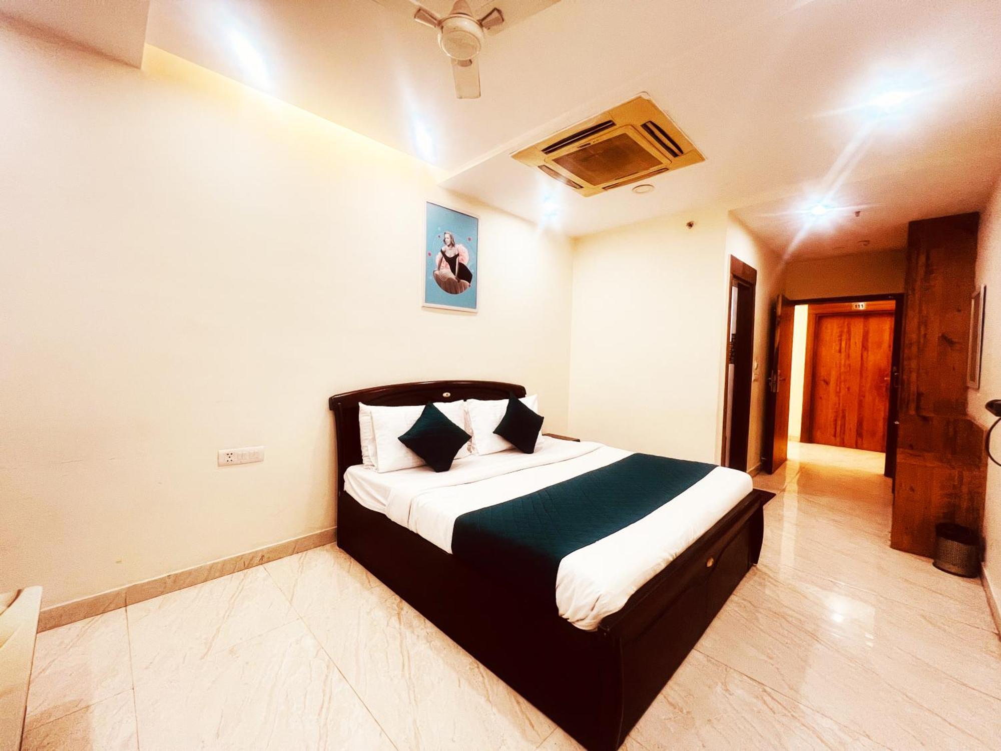 Hotel Lagoona And Banquet Hall نيودلهي المظهر الخارجي الصورة